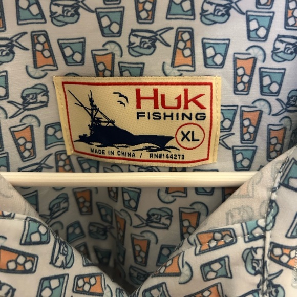 Huk Kona print button down - Picture 4 of 5